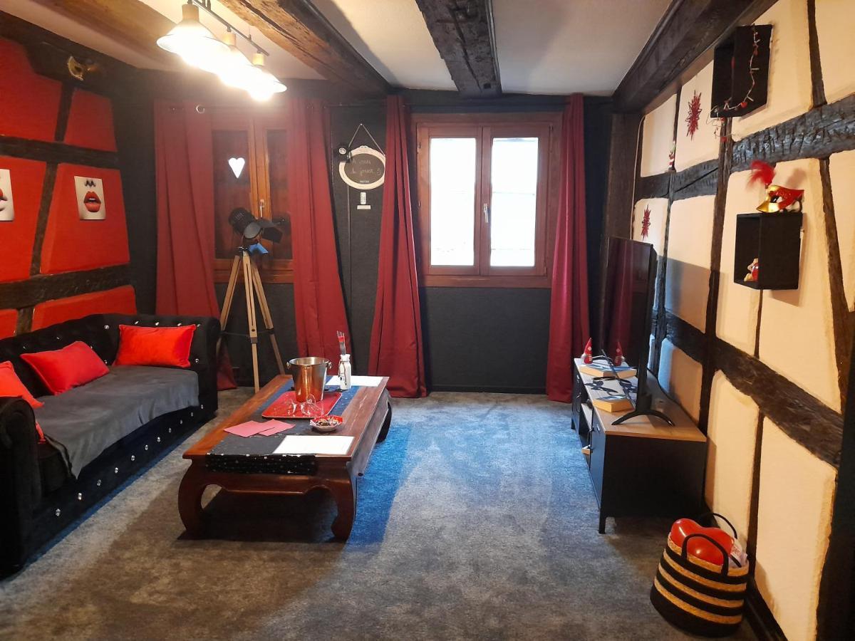 Love Room Le Rouge Et Noir บาร์ ภายนอก รูปภาพ