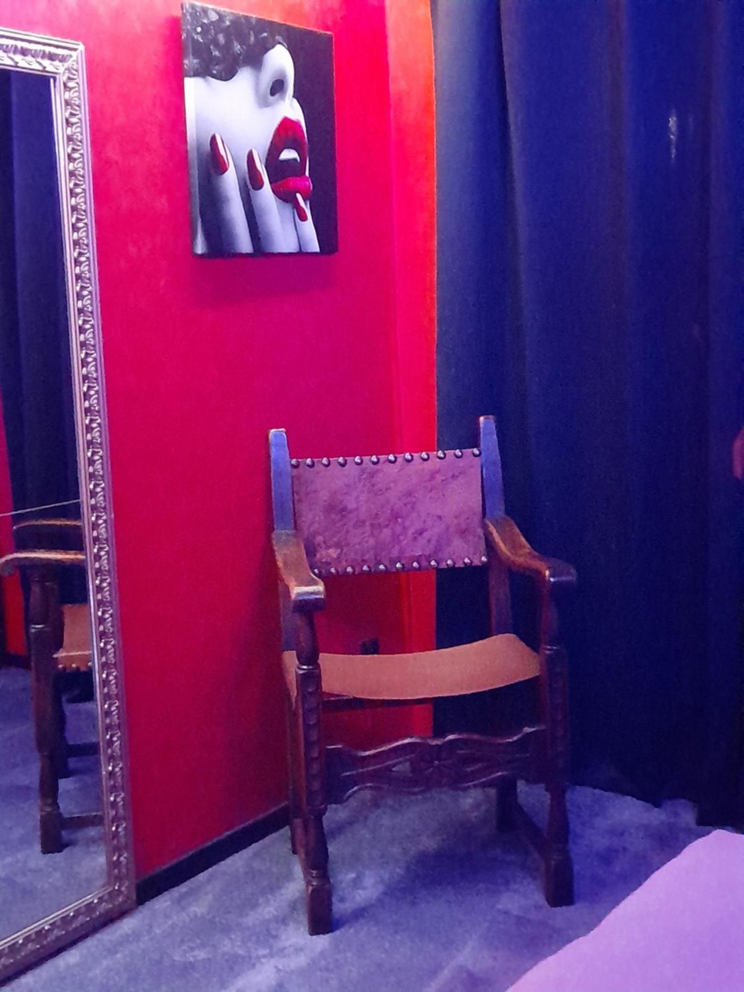 Love Room Le Rouge Et Noir บาร์ ภายนอก รูปภาพ
