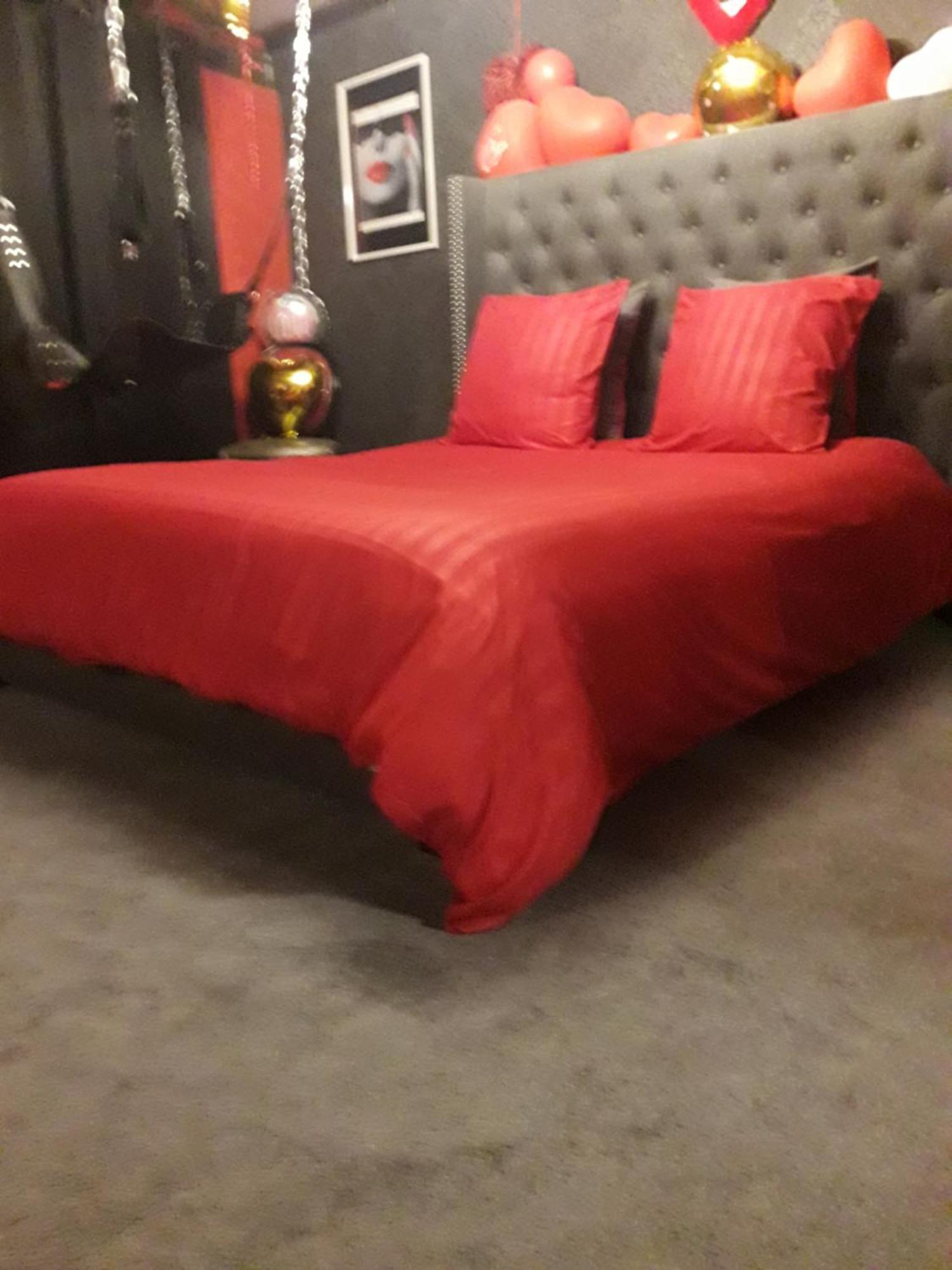 Love Room Le Rouge Et Noir บาร์ ภายนอก รูปภาพ